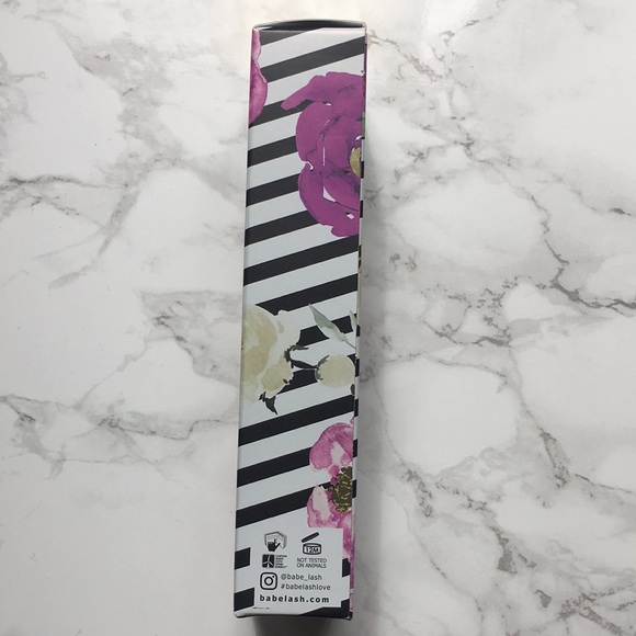 Babe Lash Enriching Liquid Eyeliner - Picture 2 of 4